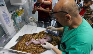 Gaza: décès du bébé palestinien sauvé de l'utérus de sa mère mourante