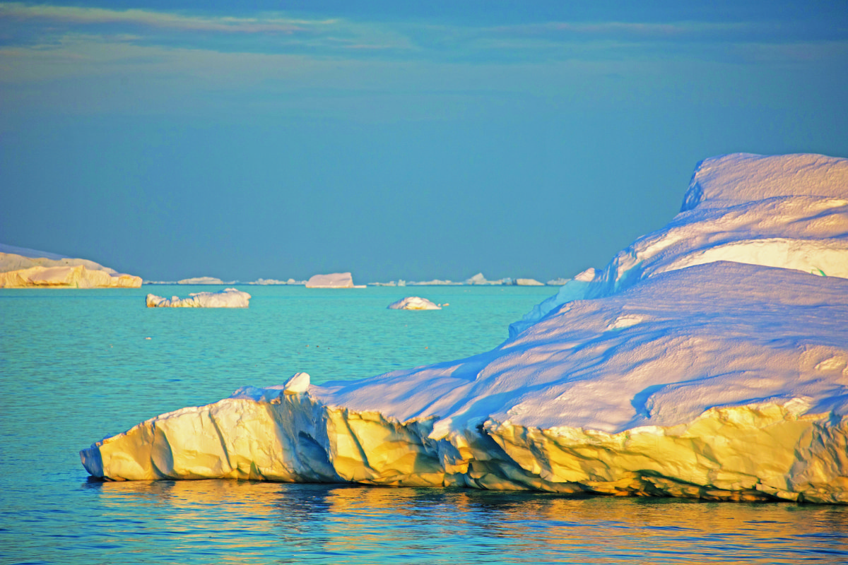 Vue de l'Antarctique par une journée ensoleillée. (Photo /Maya Beano)