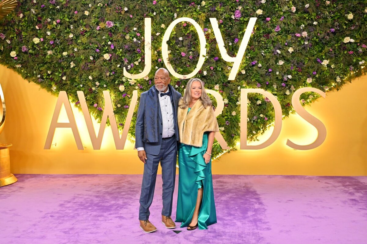 Morgan Freeman avec sa partenaire Lori McCreary aux Joy Awards. (Getty Images)