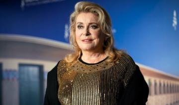 Catherine Deneuve tourne en pleine jungle pour deux débutants