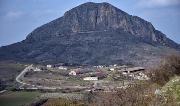 Sur la nouvelle frontière, soldats arméniens et azerbaïdjanais se surveillent à nouveau 