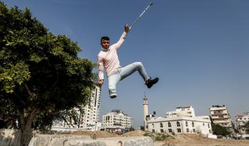 Mohamed, unijambiste et étoile du parkour à Gaza