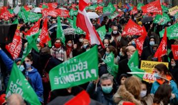 Projet de loi bioéthique: incidents entre pro et anti PMA à Lyon 