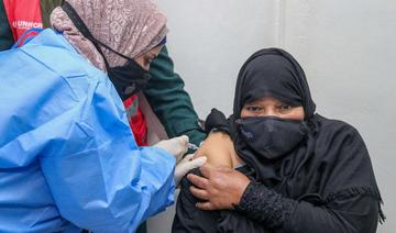 Larmes, soulagement et gratitude alors que la Jordanie vaccine les réfugiés syriens