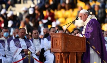 Le pape conclut sa visite historique en Irak devant des milliers de fidèles