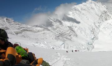 Covid: la Chine va marquer sa frontière au sommet de l'Everest 