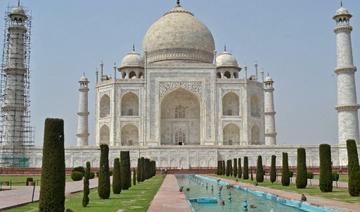 Joyau architectural de l'art indo-islamique, le Taj Mahal a été construit par l'empereur moghol Shâh Jahân en mémoire de son épouse préférée, Mumtaz Mahal, morte en 1631, et figure sur la liste du Patrimoine mondial de l'Unesco (Photo, AFP)