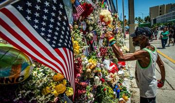 24 morts dans l'immeuble effondré en Floride, le reste du bâtiment bientôt détruit