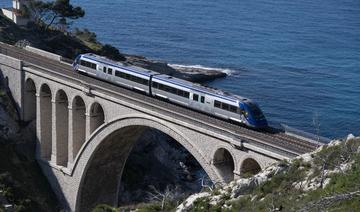 Entre falaises et Méditerranée, le retour du train de la côte Bleue