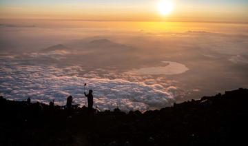 "Divin": des randonneurs japonais au sommet du Mont Fuji