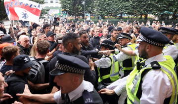 À Londres, des policiers blessés lors d'altercations avec des anti-vaccins