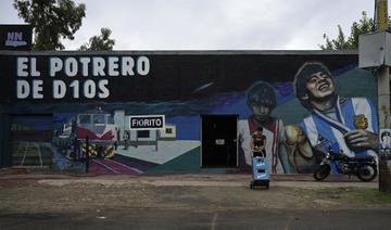 Cravate, BMW, maison familiale: des biens de Maradona vendus aux enchères en Argentine
