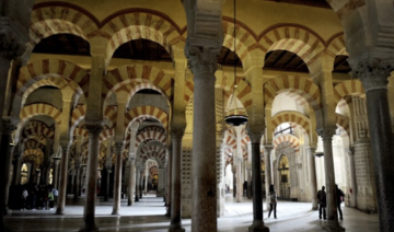 La grande Mosquée de Cordoue menacée par la sueur des touristes