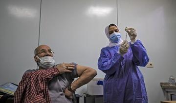 Les Égyptiens doivent se faire vacciner, sinon ils n’auront plus droit aux services publics