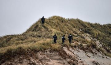 Calais: des migrants évacués d'un campement, trois jours après des heurts avec la police