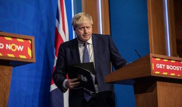 Covid: au Royaume-Uni, Johnson rejette un durcissement des restrictions malgré 200 000 nouveaux cas