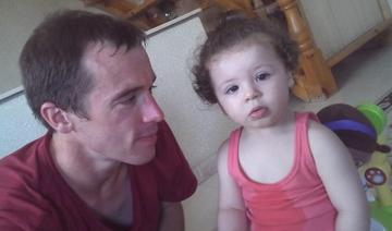Le combat d'un Français pour retrouver sa fille de six ans retenue en Algérie