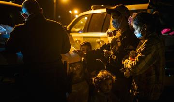 Piégés à la frontière américano-mexicaine, deux migrants trouvent l'amour