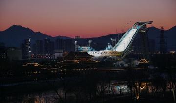 JO-2022: la flamme olympique à la Grande Muraille, avec Jackie Chan