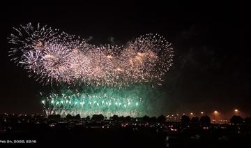 Feux d’artifice et spectacles de drones fascinent le public de Riyad