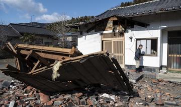 Violent séisme dans le nord-est du Japon, le bilan revu à la baisse