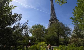 L'abattage prévu d'arbres au pied de la Tour Eiffel suscite la polémique