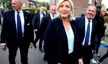 Législatives: Le Pen lance sa campagne en attaquant le «fou du roi» Mélenchon