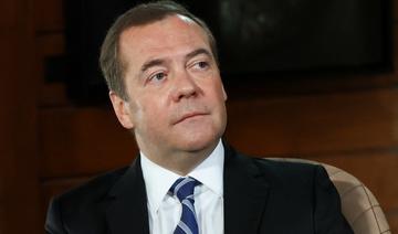 L'ancien président russe Medvedev dénonce des sanctions «folles»