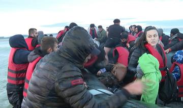 «Go UK», la liesse et l'angoisse des migrants quittant les côtes françaises 