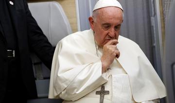 Le pape admet qu'il devra ralentir son rythme ou «se mettre de côté»