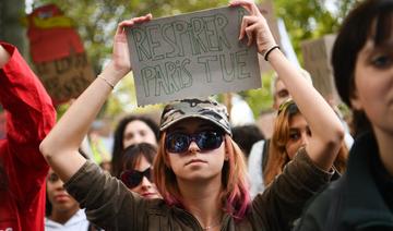 Climat: Les jeunes Parisiens retrouvent la rue pour demander plus d'action