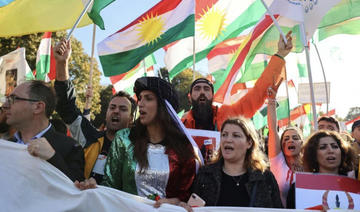 La foule scande «Mort à Khamenei» lors d'un rassemblement à Berlin