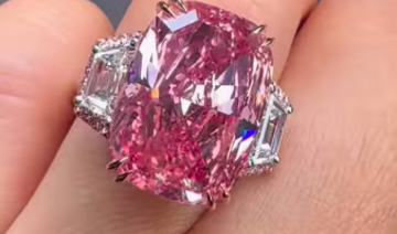 Hong Kong: un diamant rose vendu pour près de 58 M de dollars