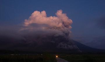 Indonésie: le volcan Semeru en éruption, près de 2 000 personnes évacuées 