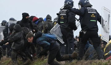Allemagne : la police finit d'évacuer les militants opposés à une mine de charbon