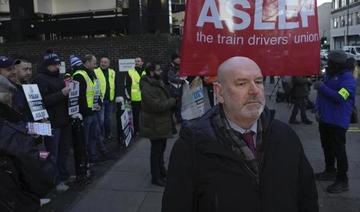Royaume-Uni: des milliers d'enseignants dans la rue lors d'une journée de grèves massives