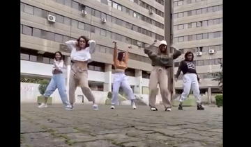 Iran: Inquiétude pour cinq jeunes femmes ayant dansé sur «Calm Down» dans une vidéo virale