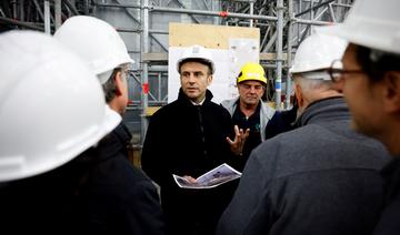 «Tenir le cap, c'est ma devise», Macron visite le chantier de Notre-Dame