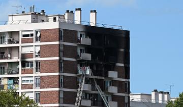 Près de Paris, trois morts dont un adolescent et des blessés dans l'incendie d'un immeuble