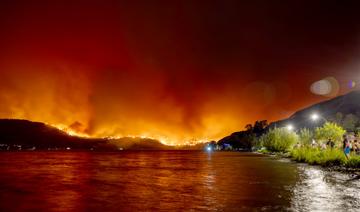 Une autre ville du Grand Nord canadien menacée par l'avancée des feux