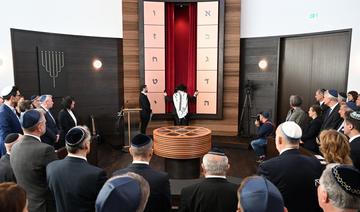 Le chancelier allemand promet son soutien aux Juifs lors de l'inauguration d'une synagogue