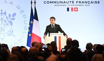 Depuis la Suisse, Macron contre-attaque face aux critiques politiques et diplomatiques