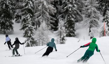 Face au changement climatique, les derniers fondus de ski
