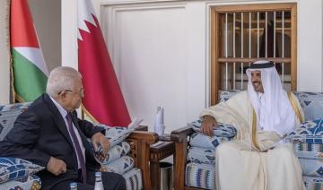 Mahmoud Abbas discute des derniers développements à Gaza avec l'émir du Qatar à Doha