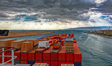 Attaques en mer Rouge: les revenus du canal de Suez ont «baissé de 40% à 50%» en 2024