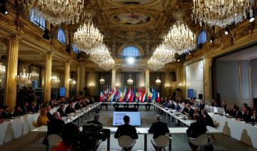 Près de 30 pays à une réunion de soutien à Kiev organisée par Paris