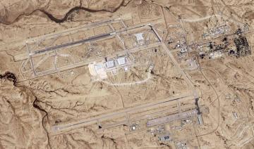 Une image satellite montre les dégâts après l'attaque iranienne sur une base aérienne israélienne dans le désert