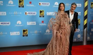 Rita Ora arbore une marque saoudienne aux MTV Europe Music Awards