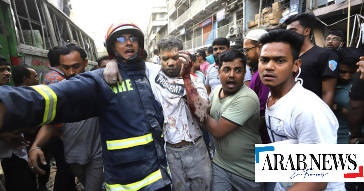 Bangladesh: 15 morts dans l'explosion d'un immeuble de bureaux | Arab