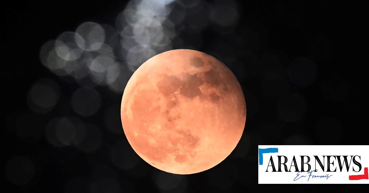 L'histoire Des Volcans Ressurgit Grâce Aux éclipses De Lune Au Moyen ...